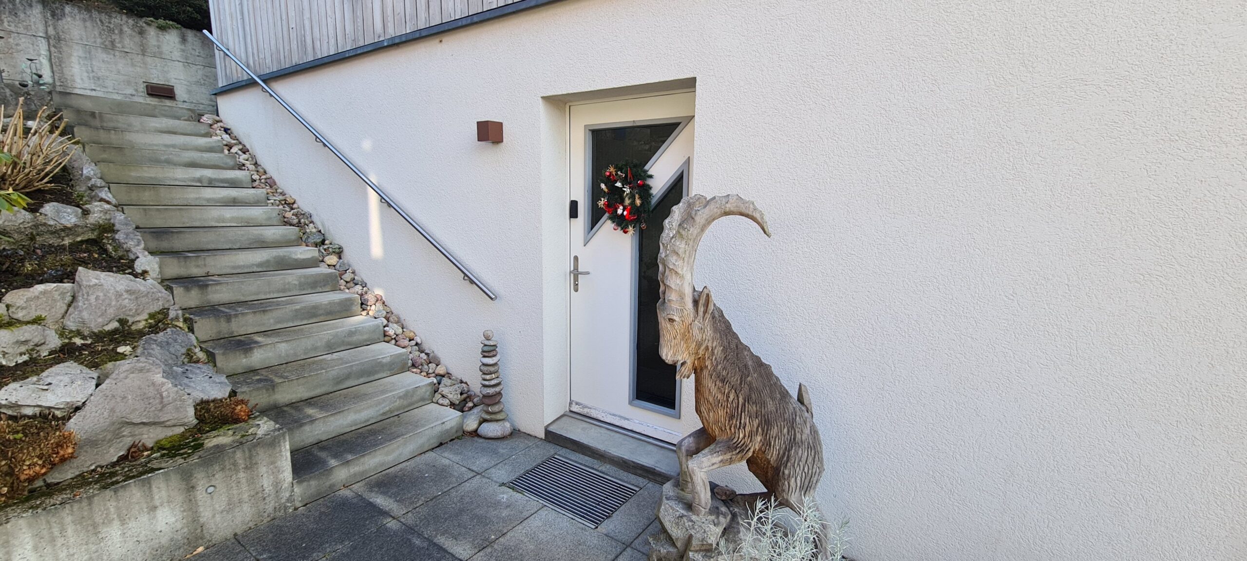 why-choose-us Studio Alpenzauber Eingang Aussen Scaled